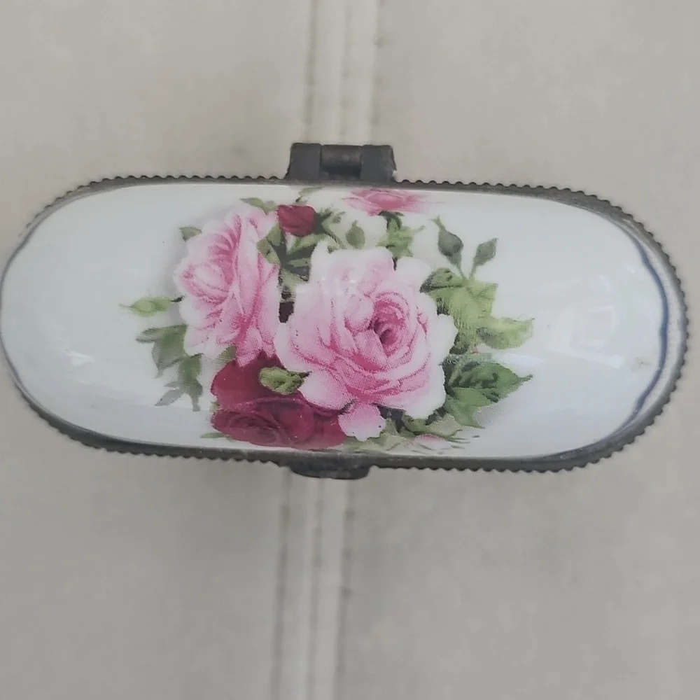 RUDOLF WÄCHTER German Porcelain Jewelry Box